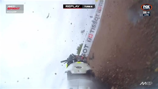 😱 THAT WAS HUGE 🫣 Scary crash for Morbidelli into T8 during a wet and wild #TissotSprint 🤞 Franky is okay 📺 Watch the #GermanGP on ch. 506 or via Kayo Sports bit.ly/4gVQDvC #MotoGP #FrankyMorbidelli #PertaminaEnduroVR46RacingTeam #Sachsenring | FOX Motorsport