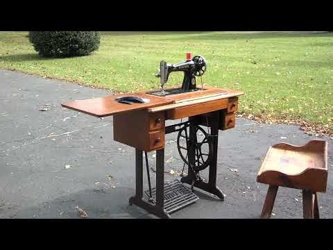 Refurbished Antique 1936 Singer 15-88 Treadle Sewing Machine with Cabinet AE355125