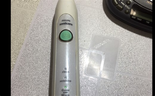 飞利浦HX6730 拆解维修振动弱