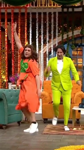 Today's dance steps are just our style #thekapilsharmashow #funnyevent 🤪☝🏻