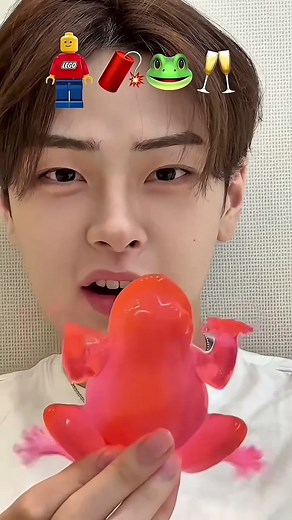 Eat emoticons in order