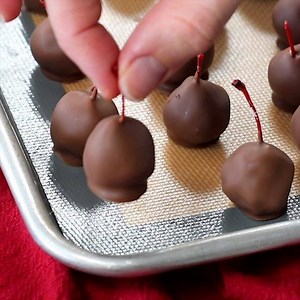 RECIPE HERE --> https://www.julieseatsandtreats.com/homemade-chocolate-covered-cherries/ Chocolate Covered Cherries are the perfect sweet treat for V-Day! 🍒 | Julie's Eats & Treats - Easy, Family Friendly Recipes