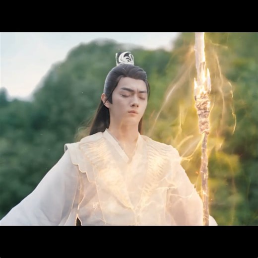 The artifact recognizes its master, and the man obtains the artifact 太苍枪认主，天启知晓清穆与后池真正身份 Drama Name：Ancient Love Poetry剧名：千古玦尘 #cdrama #chinesedrama #XuKai #许凯 #ZhouDongyu #周冬雨 #千古玦尘 #AncientLovePoetry #lovestory #ancient #chinese #legendary #magic #fairytale #love | 奇幻剧透社 Fantasy Drama Club