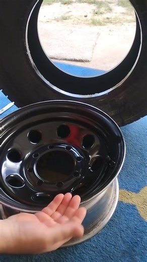 How To Manually Put a Tire on a Rim #shorts #tires #rims #howto