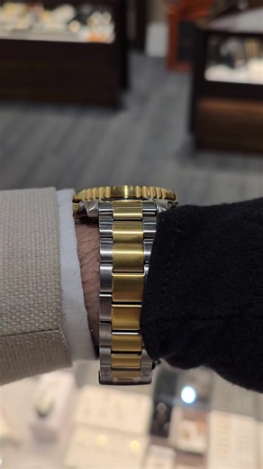 Citizen ProMaster Automatic ProDive. Automatic movement, sapphire crystal, and ready for depths up to 200m. 📍City Jewellers Polo Park, 242-1485 Portage Avenue, Winnipeg, MB ☎204-957-5994 📧cfpolopark@cityjewellers.ca #winnipeg #jewellery #polopark #manitobajeweller #watches