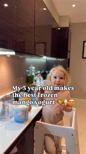 Leni’s wonderful 3 ingredient frozen mango yogurt 🥭 😍 Follow for more quick and healthy recipes 🥰 | The Body Coach