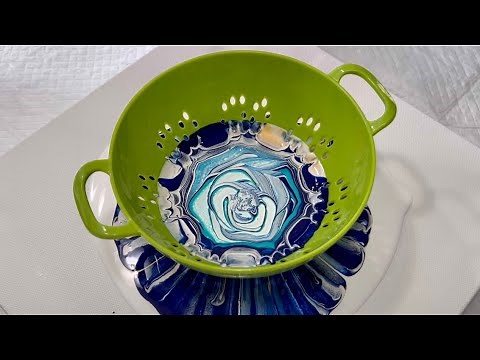Wildly Cool Mini Colander Pour!! - Easy Acrylic Pour Technique - Beginner Fluid Art