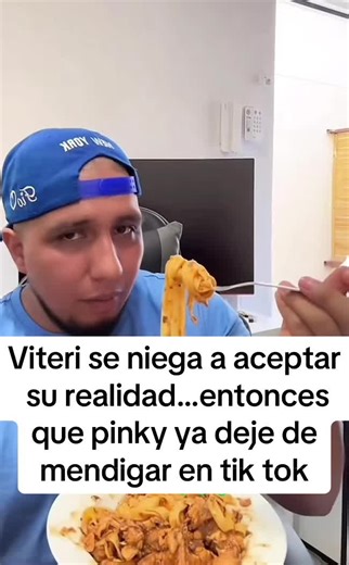 Viteri se niega a aceptar su realidad en Pinky Show