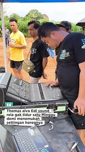 66K views · 1.2K reactions | Waow sudah mahir sekali, memed mengoperasikan mixer dikital yang belum tentu orang lain bisa | Horeg Java | Facebook