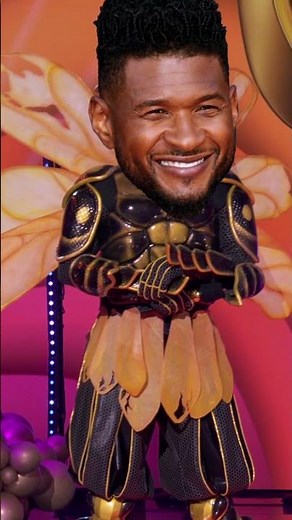 NO WAY wasp is usher!? 🕵️‍♂️ #themaskedsinger