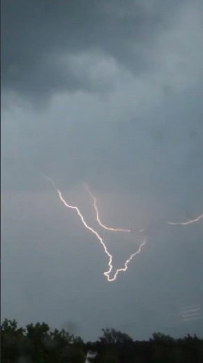 Most Insane Lightning Strike Caught On Camera