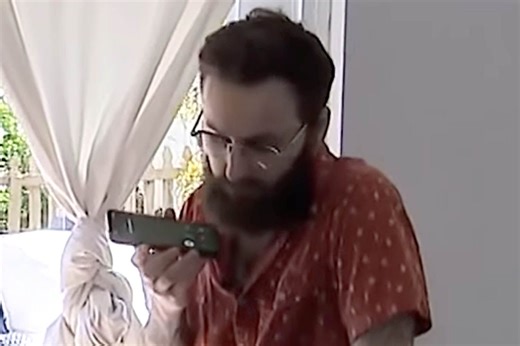 Husband Records Moment Wife Is Detained by Federal Immigration Agents in Florida