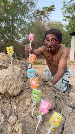 Yummy Bites Lollipop 🍭 Cartoon Bears 🐻 Candy 🍬 eating by #masterlin #viralvideos #satisfying #fyp