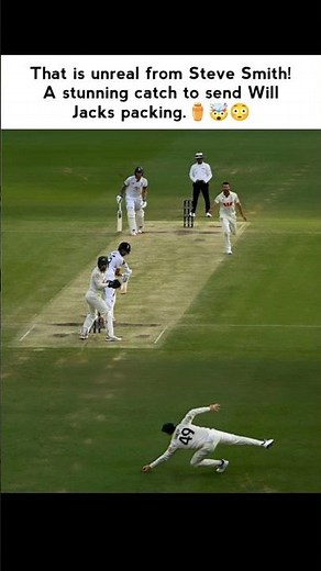that is unreal from Steve Smith a stunning catch to sand will Jacks packing😳⚱️🤯 #ashes #stevesmith