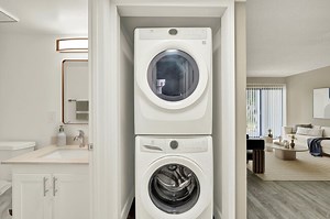 Apartments for Rent with a Dog Park Near Ocean View | Apartments.com