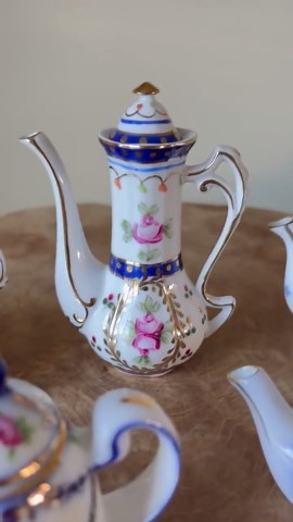 Beautiful Rare Vintage Porcelain Miniature Teapots, Choose From ‘the Table Treasures of Limoges’ and One Unmarked. Like New Condition. - Etsy