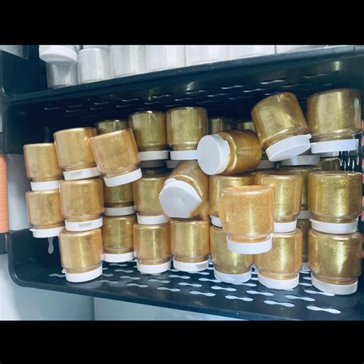 Edible Gold Powder Pigment Mica Bakery Decoration Ingredients Luster Dust Glitter Body Shimmer Powder for Cake Pigment