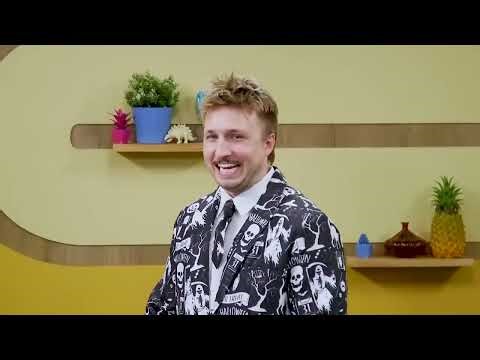 Smosh Pit! These Fan Roasts Are Getting BRUTAL (Who Meme d It)