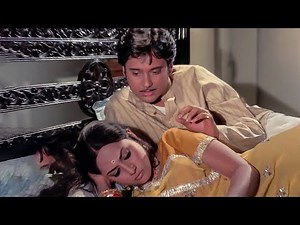 Jaya Bhaduri's Best Movie Scene | Swarup Dutta | Kamini Kaushal | Uphaar Movie (1971)