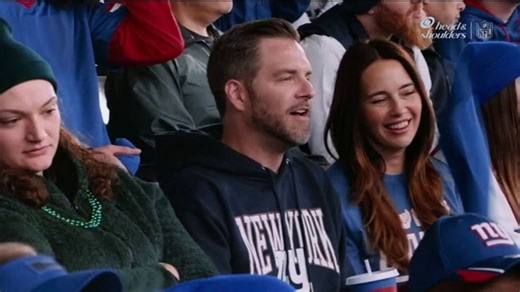 Head & Shoulders TV Spot, 'NFL Fans: Itchy'