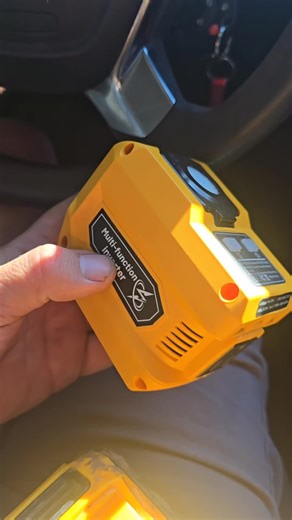 Discover the Best Tools: Dewalt vs. Milwaukee