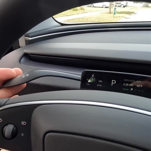 7 comments | Back to the joy of real shifting — no swipes, no guesswork. Just click into gear and see it all on the HUD. | Hansshow Mod Club | Facebook