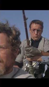 JAWS (1975) MOVIE REVIEW