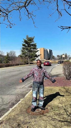 Here in NY to wrap this album up. May 2026. We feast 🥂 How do I look in this hairstyle 🤔