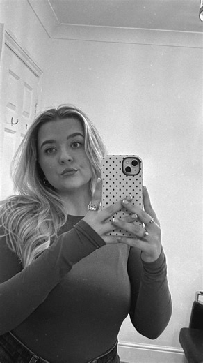 A beauty surprise bag from @claires 💜 my daughter is the coolest 😅 so excited over a peeking face mask #surprisebag #clairessurprisebag #mumanddaughtertiktok #southendonsea