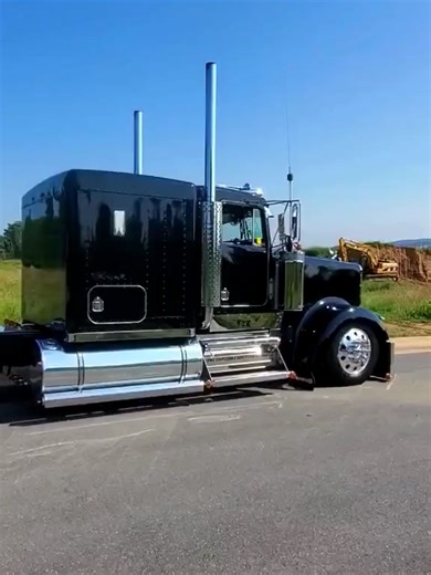 Missing home on those long hauls but loving the freedom of the open road. Each mile brings a new story, but nothing beats the feeling of pulling back into the driveway. Stay safe out there, fellow drivers! #TruckerLife #LifeOnTheRoad #LongHaul #MissMyCrew #BigRigNation