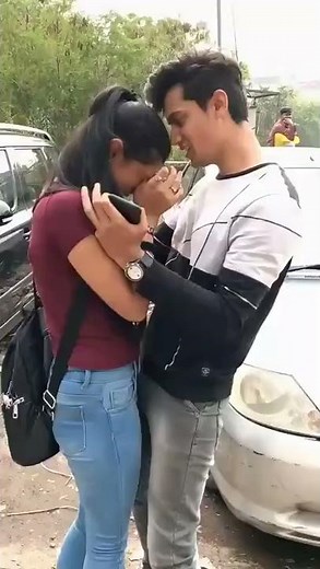 Crying Girl 😭 Hug her Bf💕🙈Couple Hugging 🤗😔Emotional What'saap Status 💘 Boy Girl New Couple 💕🌹Status