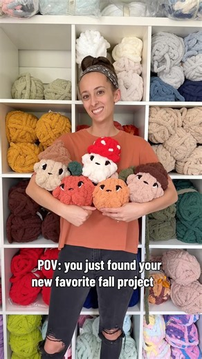 The Little Autumn Besties Pattern & Tutorial is HERE! The perfect projects to finger knit this fall!