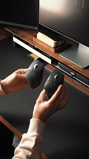 #ASMR @Logitech MX Master 3S #unboxing 💆‍♂️ ✁ - - - - - - - - - - - - - - - - - - - - - - - - - - #mxmaster3 #mxmaster3s #logitech #gadget #homeoffice #desksetup #setup #setups #desk #office #homestudio #workspace #workstation #mysetup #setupinspiration #desktour