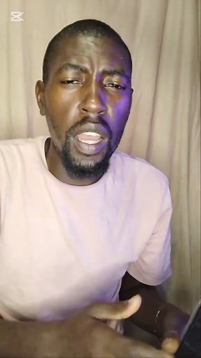 Top 5 Comedians to Watch Today