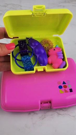 Exploring Mini Fidgets in Stylish Caboodles
