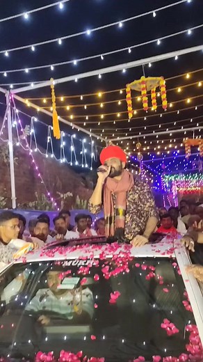 #rockstar Last night rocking flowers festival(Jaatar) at shree chehar dham_jamla village(Mansa, ghandhinagar).that's great show. thanks to my all lovingly fans club.also thanks to all people of jamla village for great welcome me and giving me lots of love & respect. Jay chehar maa. Jay jogani maa. #bholujalampura #flowersfestival #jaatar #instagram #instahood #lastnightshow #jamla #mansa #ghandhinagar #love #followers #fans #respect #englishregadirockstar #bholujalampuraofficial #rockingshow #ro