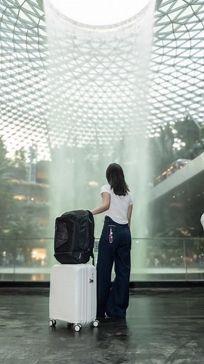 A suitcase that only looks good isn’t enough anymore, it needs to travel well too. The Luxe Wanderer may have a sleek, modern silhouette, but its real strength is in how it performs. Ultra-light yet impact-resistant, it glides through terminals, expands when I need extra space, and stays secure with a built-in TSA lock. No performative travel gear here, just quiet, intelligent design that actually works. #TravelBlue #travel #luggage #travelessentials #travelsmart | travelblueasia