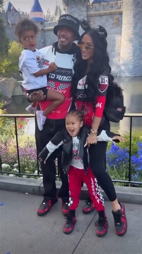 Disneyland Fun 🏰🎠♥️🧸 Nick Cannon