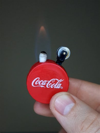 WOW 😱 Eternal Lighter made from a Coca-Cola cap 😱