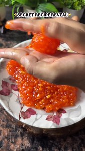 “Motichoor Ladoo… but with a TWIST! 😲🍬 Yes, it’s made from SABUDANA 🤯 Would you try this unique sweet? 👇 #sabudana #motichoorladoo #indiansweets #indiandessert #foodreels #foodlover #indianfoodie #viralreels #uniquerecipe #homemadesweets #sweettooth #indianfestival #foodiesofinstagram #foodiesreels #reelitfeelit #reels #instareels #viral #instagood #trending #snacks | Cookwithsammu