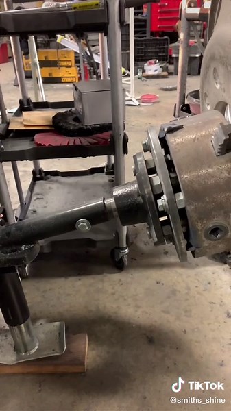 Homemade DIY Wheel Polishing Stand for Trucks and Trailers