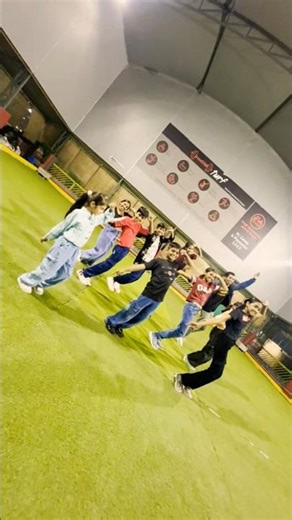 make me freez 💃🕺💥💯😄 #dance #shuffle #tyla