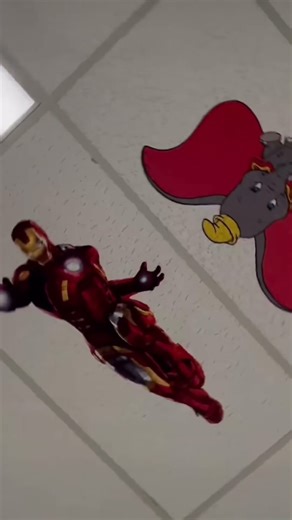 Seeing Your Favorite Characters Come To Life On The Ceiling😍
