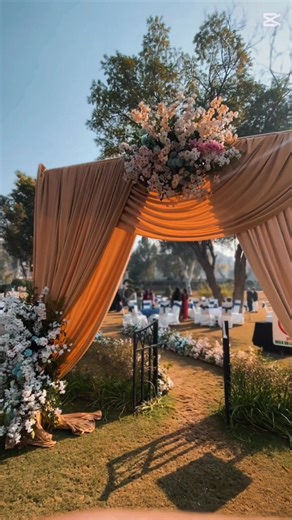 Entry arch golden Carlton & flower sitting | wedding events ideas 💡 | #v#viralm#minivlogf#fypppppppppppppppppppppppw#weddingdecrationz#zeeshanstagevlogs