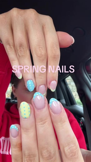 I just love a spring nail design🤭
