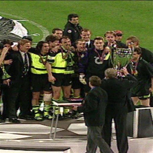 🎁 Doppelpacker 1997 gegen Juve im CL-Finale feiert heute 60. Geburtstag! Happy Birthday, Kalle Riedle! 🥳 | Borussia Dortmund