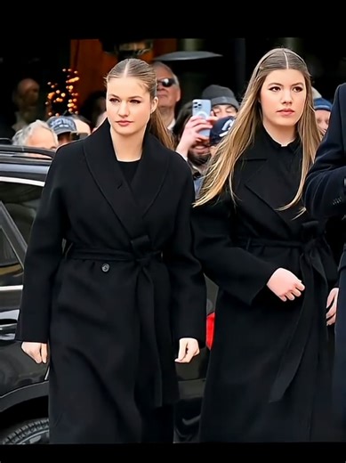 Spanish Royal Family: Princess Leonor & Infanta Sofia