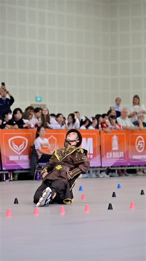 inline freestyle world champion Singapore 2025🇸🇬 Slalom Classic junior men 李然 #worldskate #inlineskating #slalomskate #freestyleslalom #freestyle | 周苑成