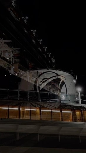 あびき来ず…でも奇跡の夜景✨ #長崎 #長崎夜景 #水辺の森公園#クルーズ船 #フォーレンダム #観光丸#夜景動画 #三日月 #幻想的#あびき #ショート動画 #cozy sounds