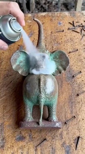 Rust removal on metal elephant #cleaning #rust #metal #elphents